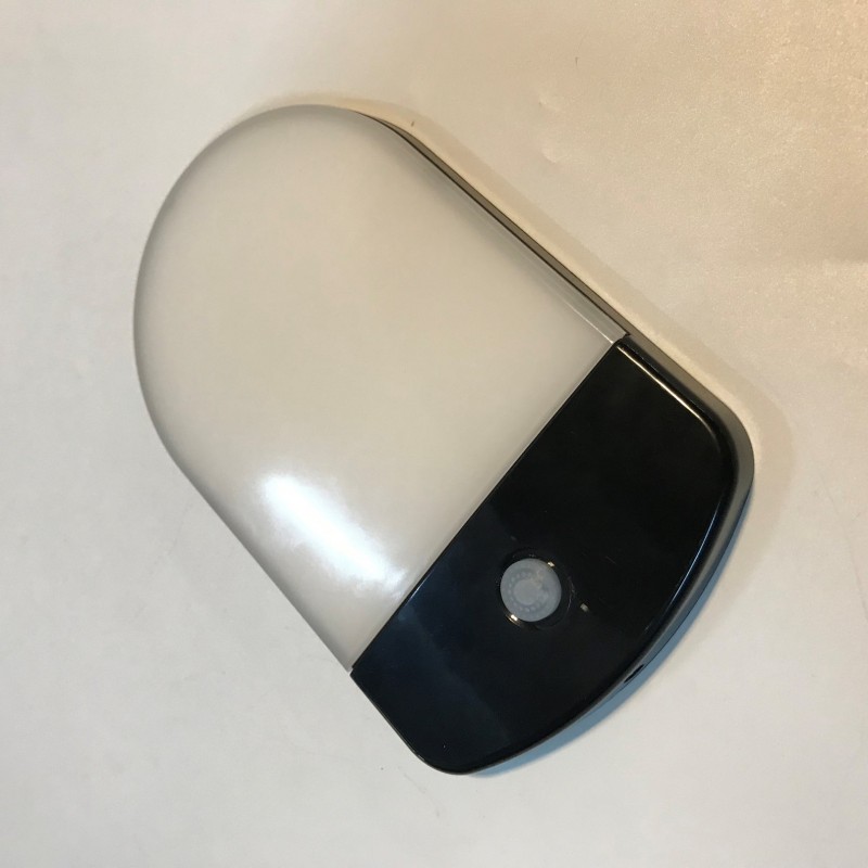 چگونه بهترین چراغ خودروی کاروان را برای وسیله نقلیه خود انتخاب کنیم؟